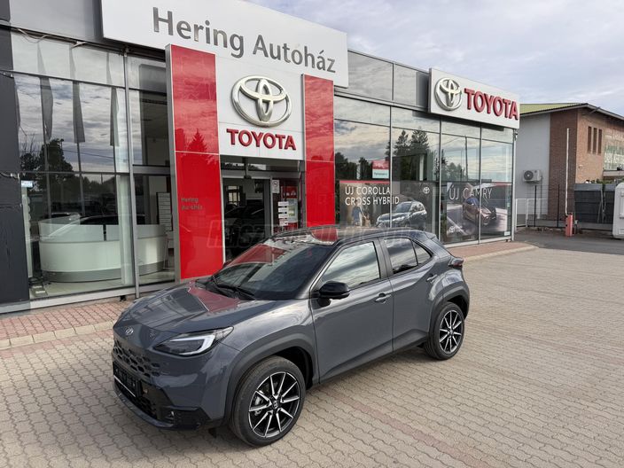 TOYOTA YARIS CROSS 1.5 Hybrid GR Sport Tech e-CVT