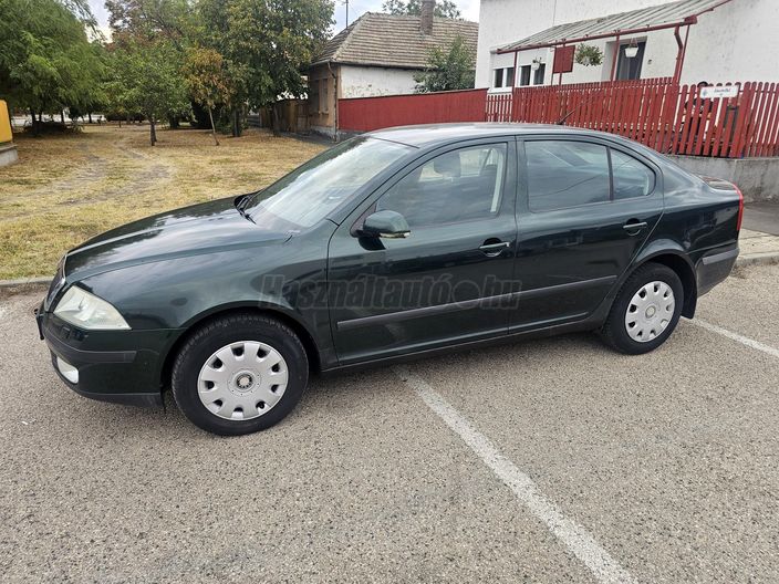 SKODA OCTAVIA 1.6 FSI Ambiente