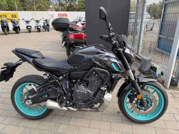 YAMAHA MT-07