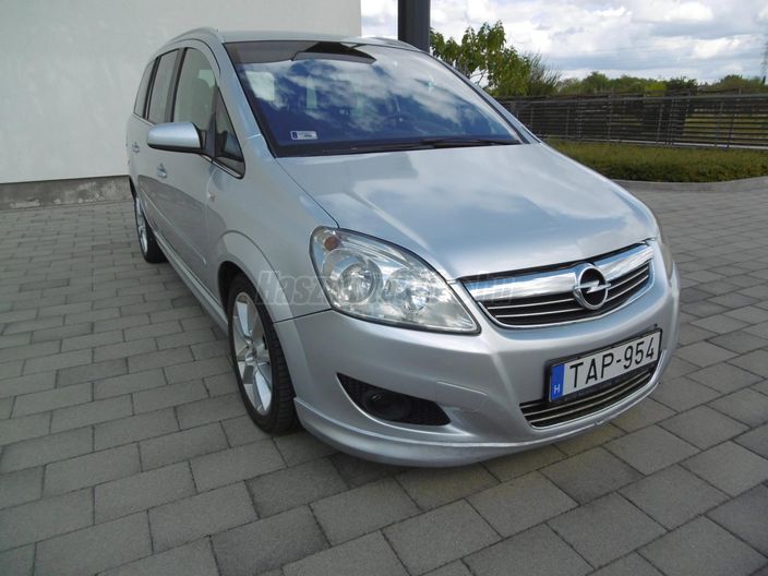 OPEL ZAFIRA 1.9 CDTI Cosmo (Automata)
