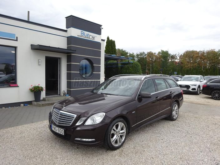 MERCEDES-BENZ E 220 CDI T Avantgarde