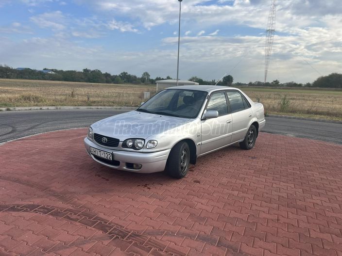 TOYOTA COROLLA Sedan 1.6 Linea Sol