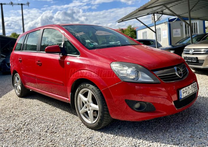 OPEL ZAFIRA B 1.9 CDTI Cosmo
