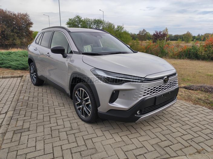 TOYOTA COROLLA CROSS 1.8 Hybrid Style e-CVT