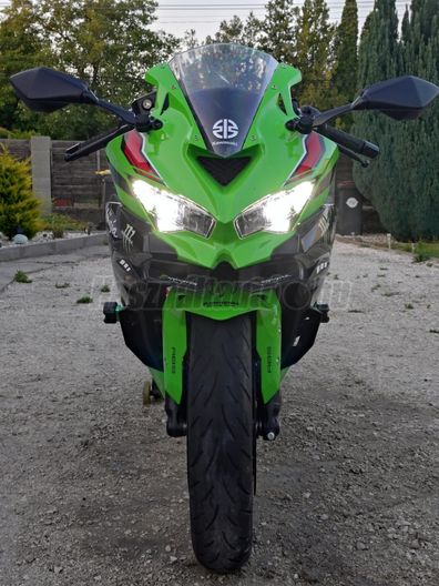 KAWASAKI ZX-4R (NINJA)
