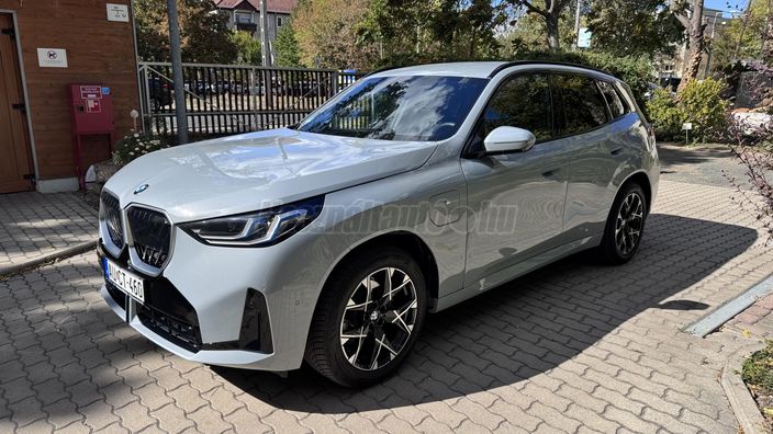 BMW X3 xDrive30e (Automata)