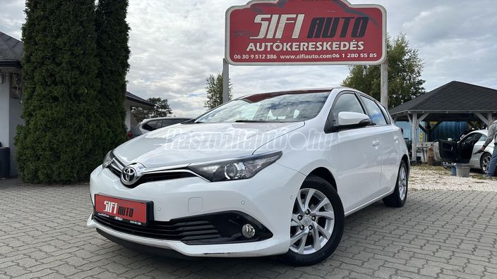 TOYOTA AURIS 1.6 Executive TSS (Automata)