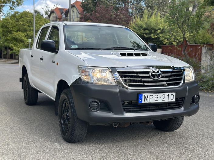 TOYOTA HILUX 2.5 D-4D 4x4 Double Comfort AC