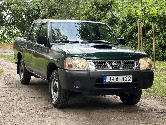 NISSAN PICK UP 2.5 2WD Double Navara