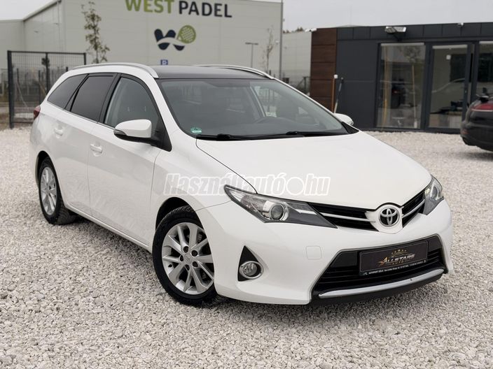 TOYOTA AURIS Touring Sports 2.0 D-4D Style