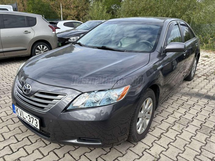TOYOTA CAMRY 2.4 Hybrid (Automata)