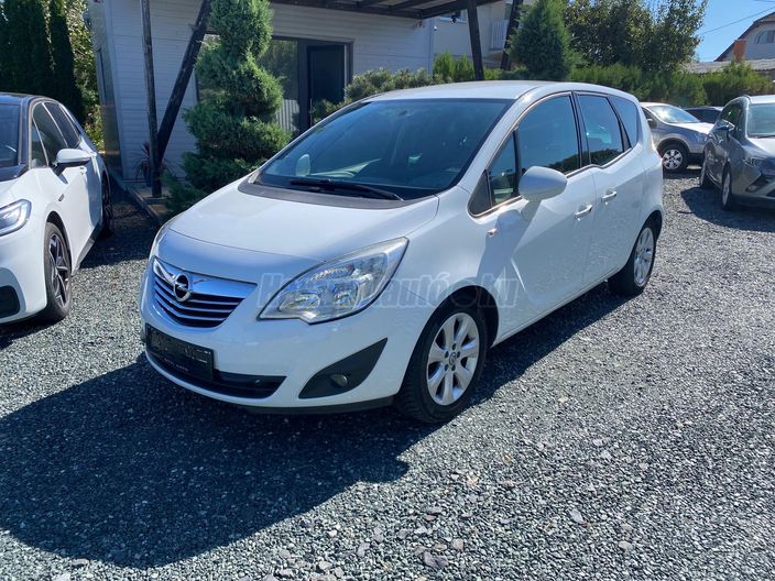 OPEL MERIVA B 1.7 CDTI Cosmo