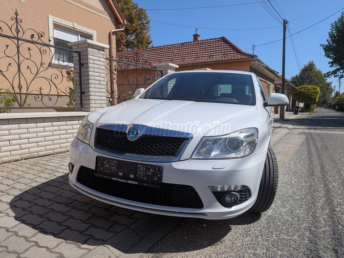 SKODA OCTAVIA Combi 2.0 TFSI RS