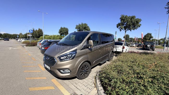 FORD TOURNEO