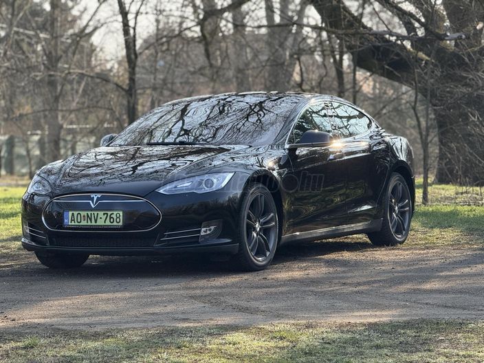 TESLA MODEL S 85 (Automata)