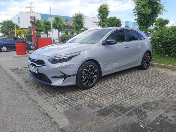 KIA CEE'D Ceed 1.5 T-GDI Gold Sport