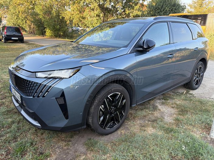 PEUGEOT 5008 1.2 Hybrid Allure e-DCT6 (7 személyes )