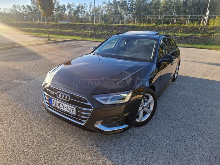 AUDI A4 Avant 40 TDI Advanced quattro S-tronic