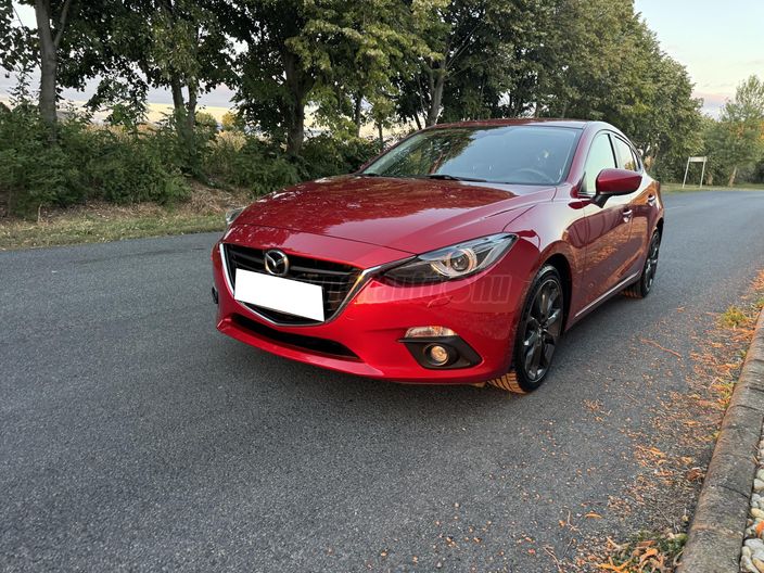 MAZDA 3 Sport 2.0 Revolution
