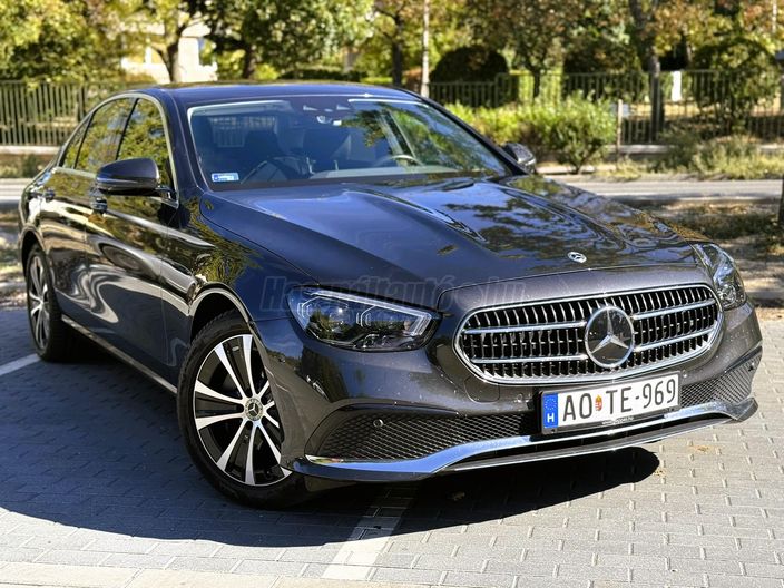 MERCEDES-BENZ E 300 e 9G-TRONIC Plug-in hybrid