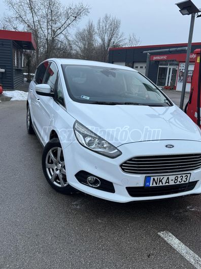 FORD S-MAX 2.0 TDCi Titanium Powershift
