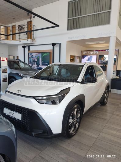 TOYOTA AYGO X 1.5 Hybrid Comfort e-CVT