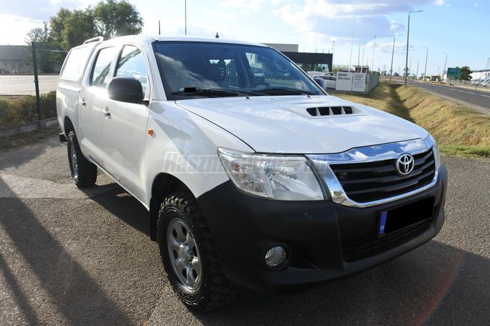 TOYOTA HILUX 2.5 D-4D 4x4 Double Terra AC VSC