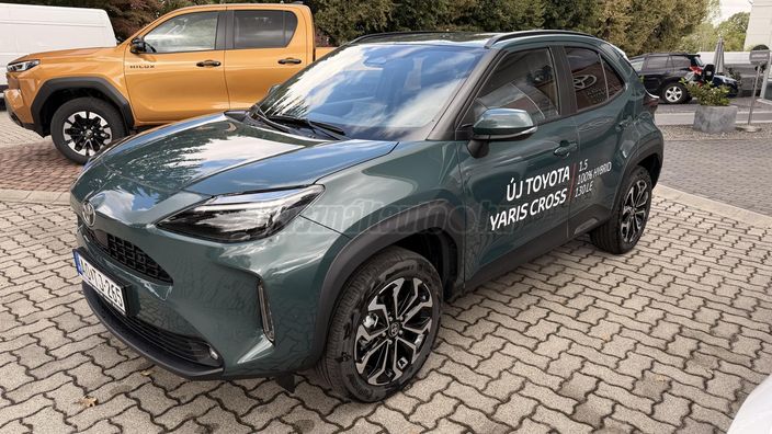 TOYOTA YARIS CROSS 1.5 Hybrid Style e-CVT