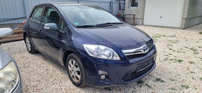 TOYOTA AURIS 1.8 HSD Luna (Automata)