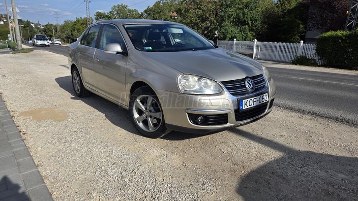 VOLKSWAGEN JETTA V 1.6 Comfortline