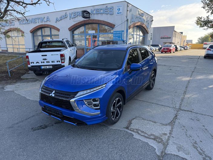 MITSUBISHI ECLIPSE CROSS 2.4 PHEV Instyle Navi 4WD CVT