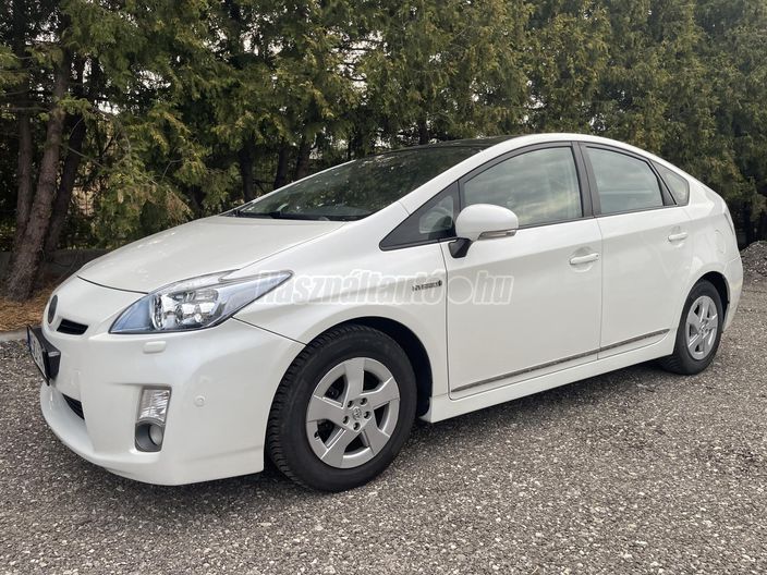 TOYOTA PRIUS 1.8 HSD Executive Leather (Automata)