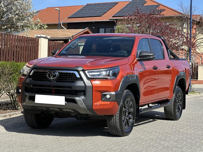 TOYOTA HILUX 2.8 D-4D MHEV 4x4 Double Invincible (Automata)