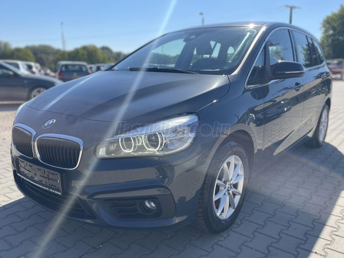 BMW 216 216i Advantage (7 személyes )