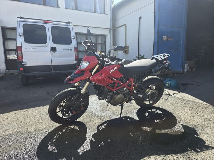 DUCATI HYPERMOTARD 1100 S (DUAL SPARK)