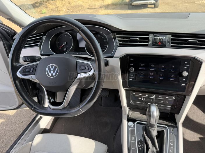 VOLKSWAGEN PASSAT VIII Variant 2.0 TDI SCR Elegance DSG