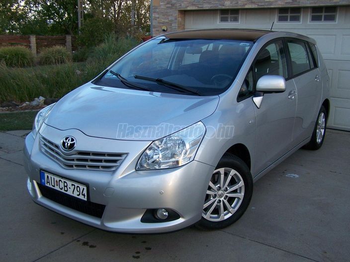 TOYOTA VERSO 1.6 Sol