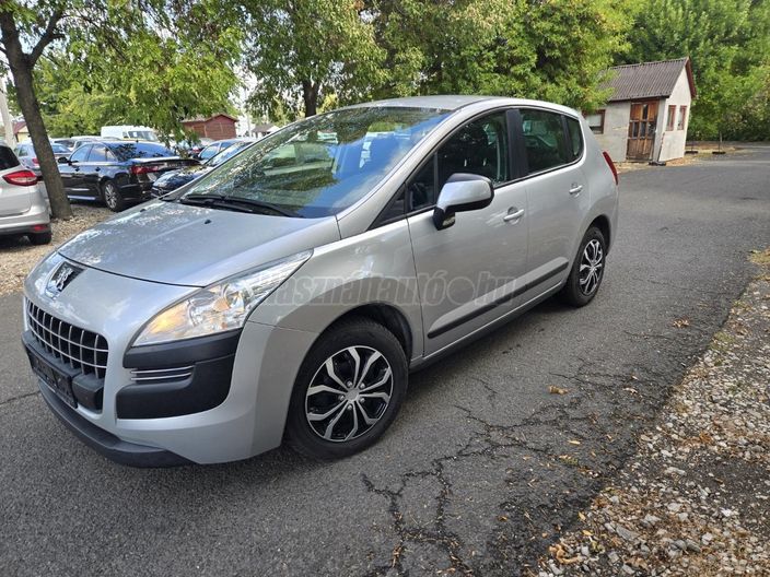 PEUGEOT 3008 1.6 VTi Confort Pack