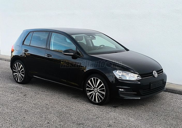 VOLKSWAGEN GOLF 1.6 TDI BMT Trendline DSG