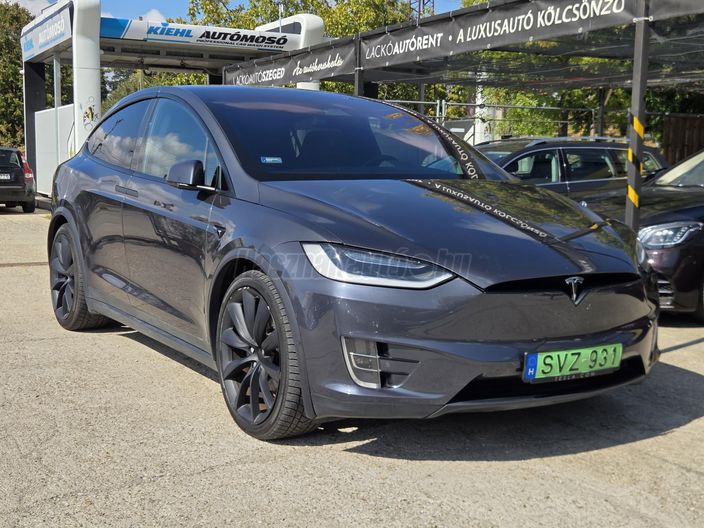 TESLA MODEL X P90D Signature (Automata)