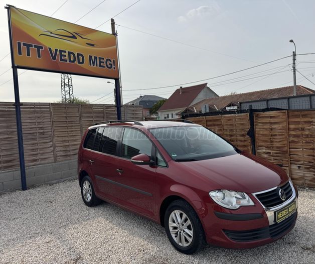 VOLKSWAGEN TOURAN 1.4 TSI Comfortline [7 személy]