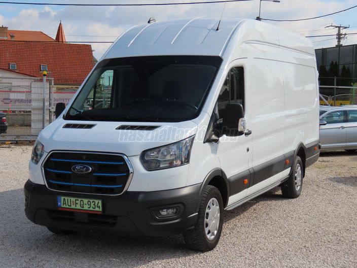 FORD TRANSIT BEV 390 LWB Trend RWD 68 kw (Automata)