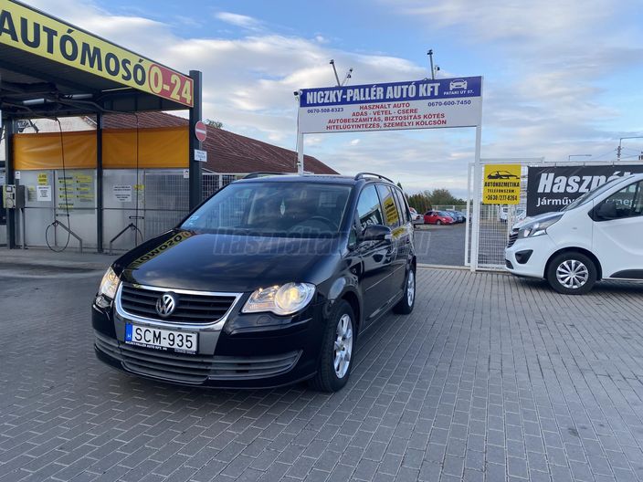 VOLKSWAGEN TOURAN 1.9 PD TDi Highline
