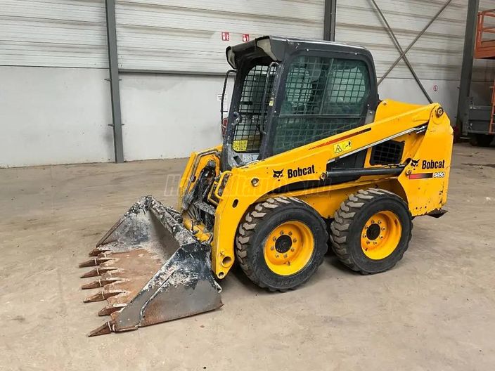BOBCAT S450 csúszókormányzású gép 4/30