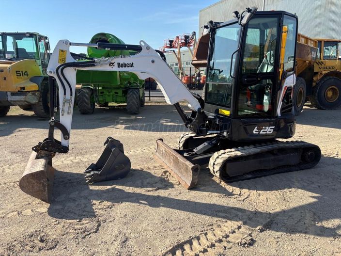 BOBCAT E26 kotrógép 2/20