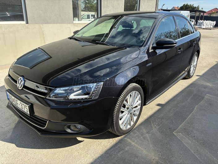 VOLKSWAGEN JETTA 1.4 TSI BMT Highline
