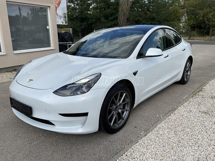 TESLA MODEL 3 RWD (Automata)