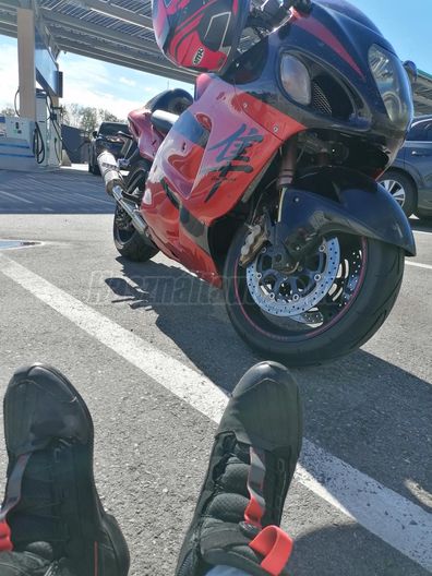 SUZUKI GSX 1300 R (HAYABUSA)