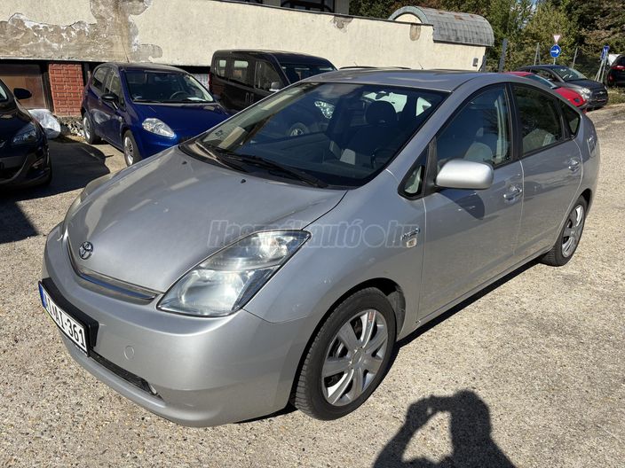 TOYOTA PRIUS 1.5 HSD IPA NAVI 2006 (Automata)