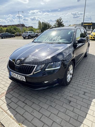 SKODA OCTAVIA Combi 2.0 CR TDI SCR Ambition DSG7